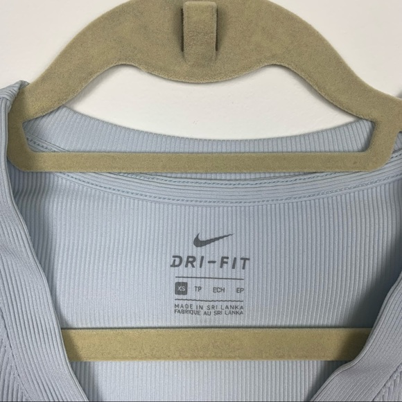 Nike Yoga Luxe Infinalon Dri-Fit Henley Bodysuit - Picture 4 of 15